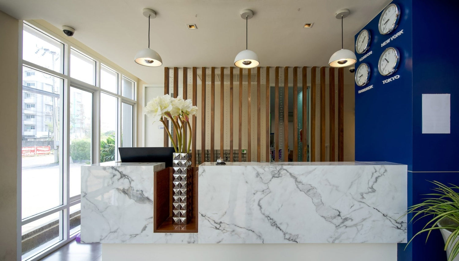 Why Custom Marble Furniture is the Go-To Choice for Luxury Hotels in the US - Elsa Home And Beauty