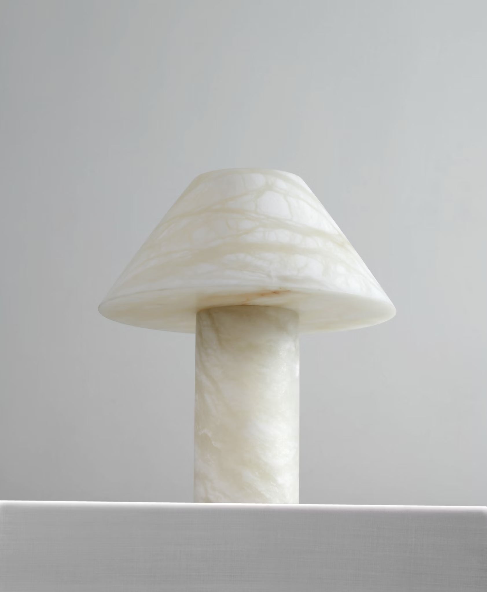Bella Alabaster Lamp - Elsa Home And Beauty