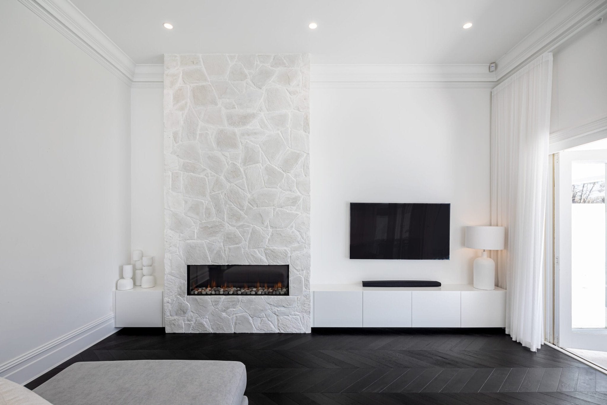 Choosing the Right Stone for Your Fireplace Design - Elsa Home And Beauty