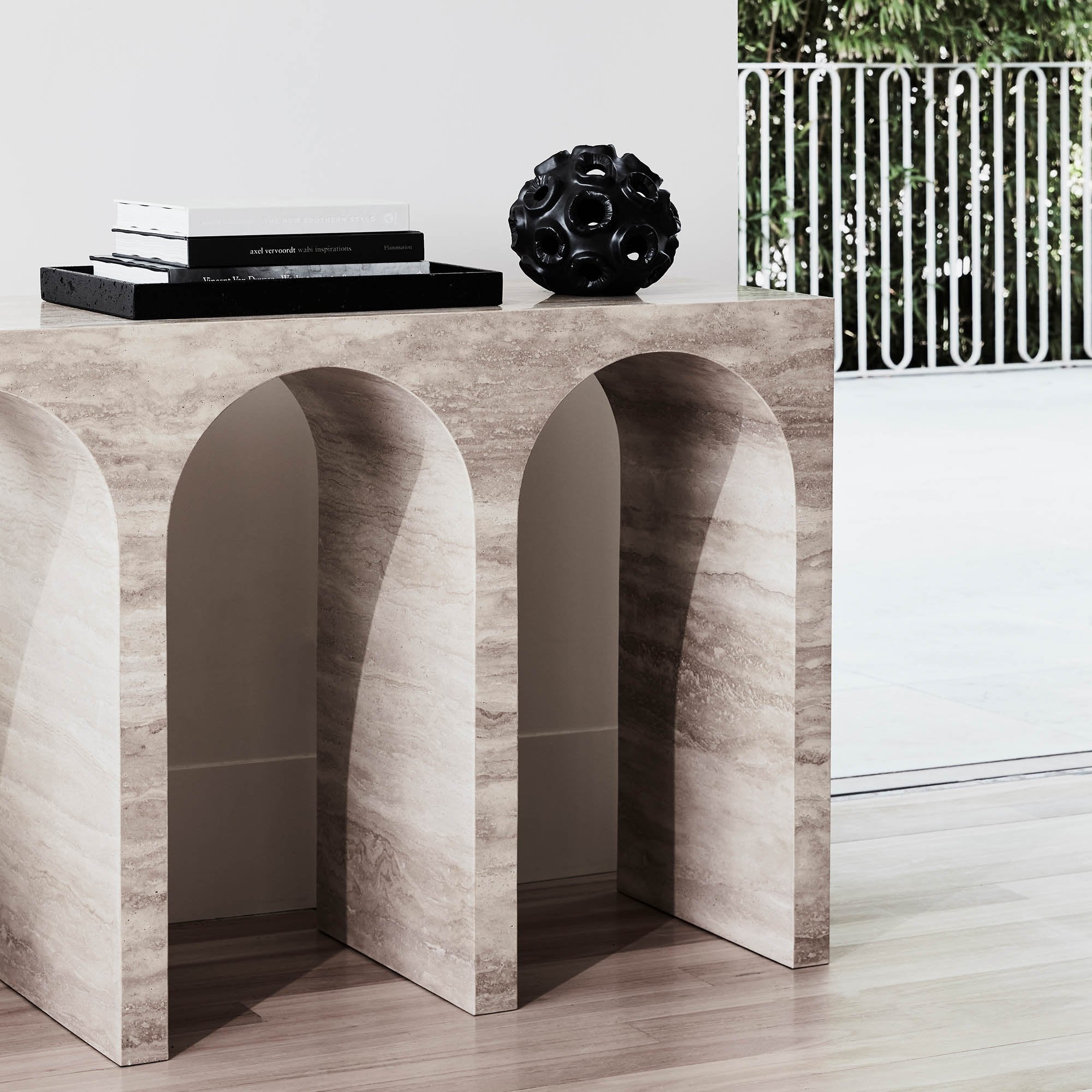 Coastal Vibes: Incorporating White Marble Console Tables into Beach-inspired Interiors - Elsa Home And Beauty