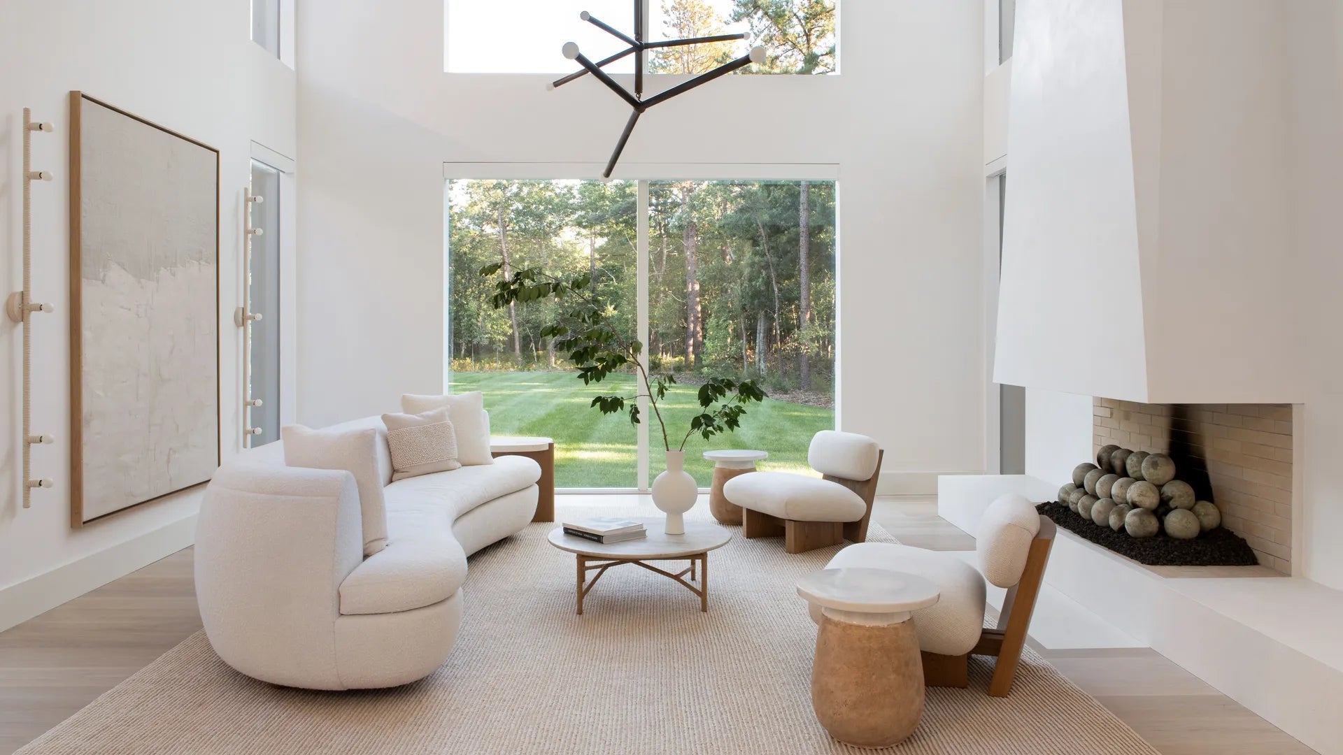 How to Add Personality to Minimalist Spaces - Elsa Home And Beauty
