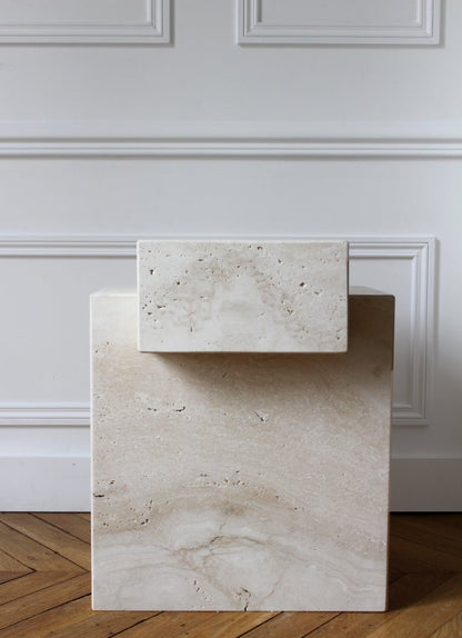 Sorrento Marble &amp; Onyx Plinth - Elsa Home And Beauty