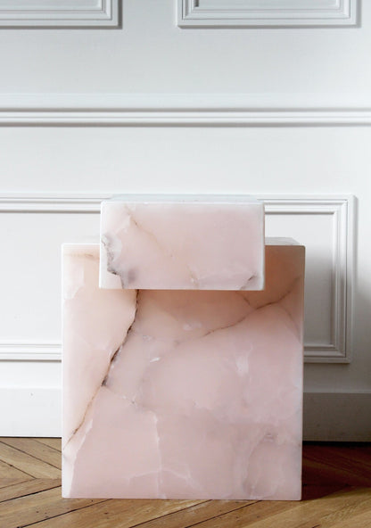 Sorrento Marble &amp; Onyx Plinth - Elsa Home And Beauty